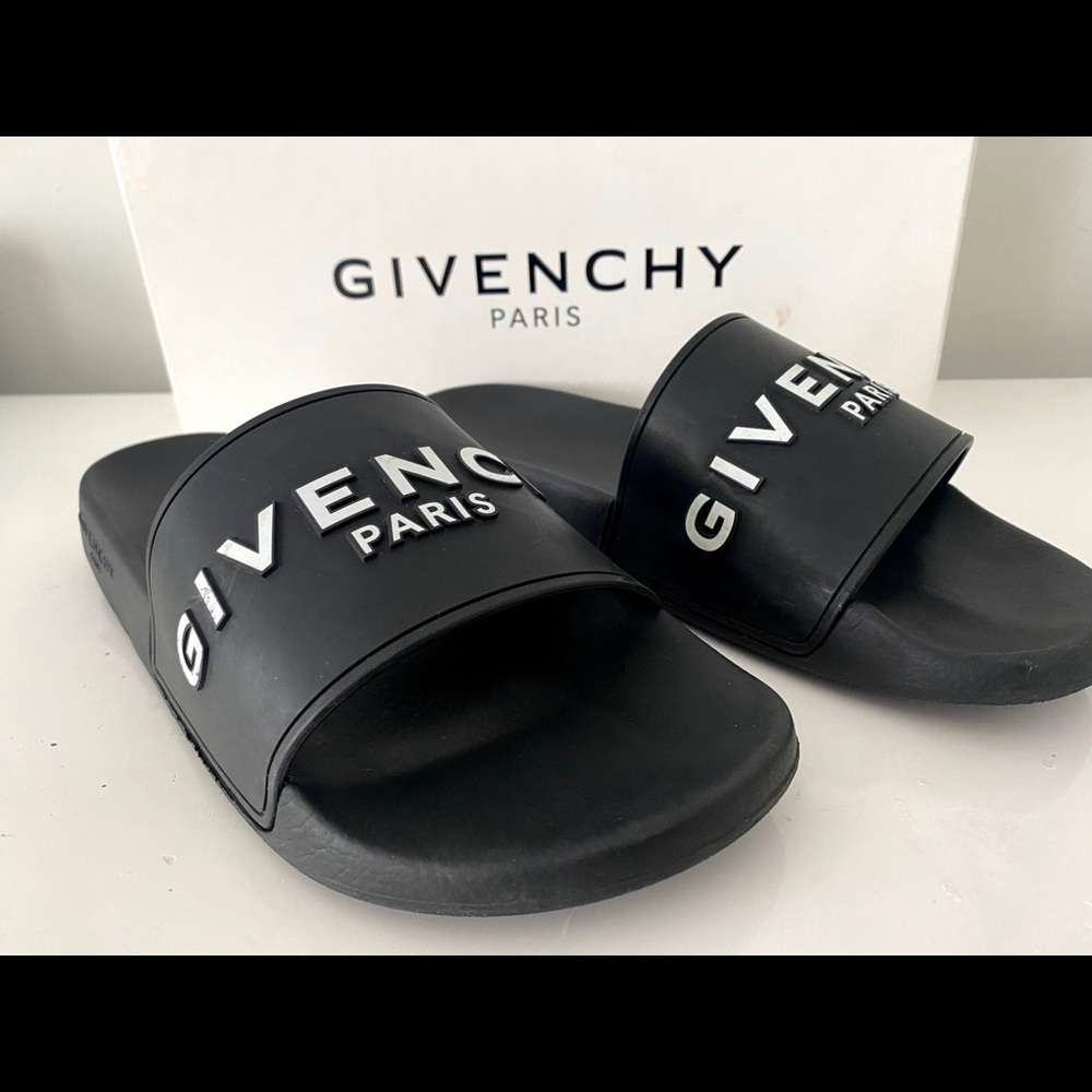 black Givenchy slides - Picture 5 of 7